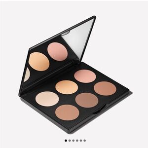 NWT MAC Cosmetics STUDIO FIX SCULPT AND SHAPE CONTOUR PALETTE LIGHT/MEDIUM